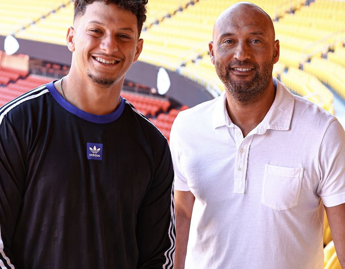 From the diamond to the gridiron: Derek Jeter’s inspiration in Patrick Mahomes’s journey! Discover the parallels between two sports legends.