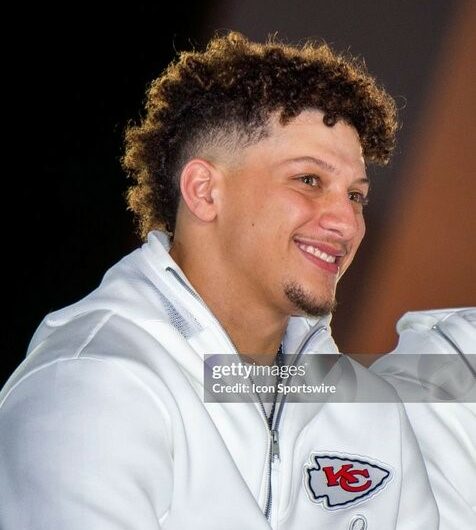 From the gridiron to the sitcoms: Patrick Mahomes shares his love for vintage TV shows in this peek into his favorite classics! 📺