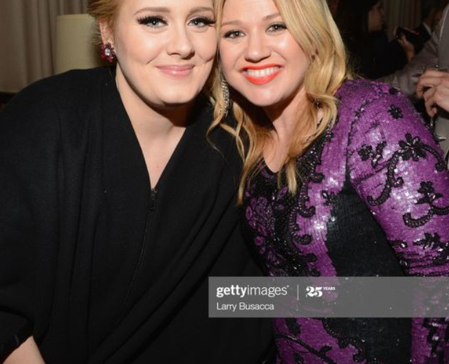 Discover the surprising similarities between Kelly Clarkson and Adele that will blow your mind! 🌟