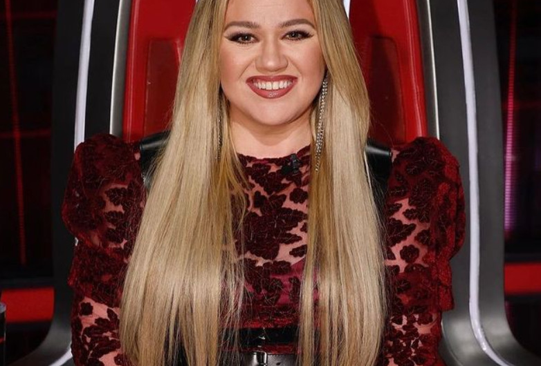 Get ready for a beauty explosion! Kelly Clarkson shares her top skincare and hair secrets that keep her looking fabulous!